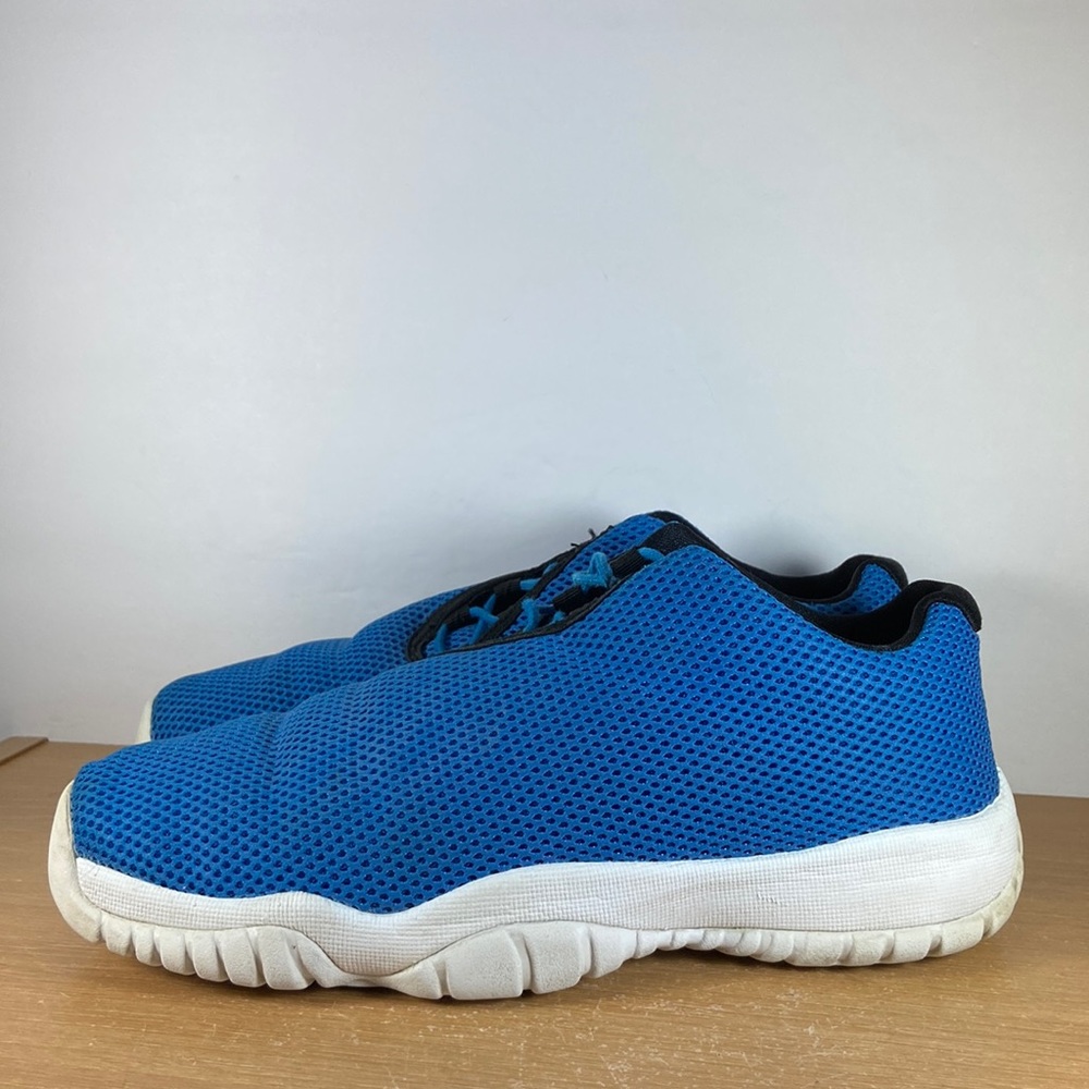 Air Jordan Future Low Photo Blue Women’s Size 8.5 Sneakers